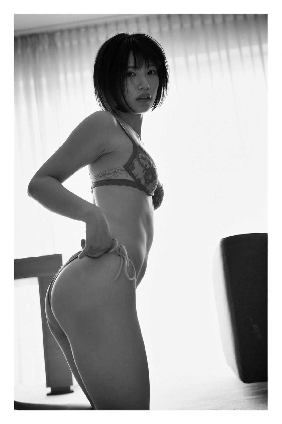 Photobook Riina Murakami 村上りいな デジタル写真集 Crystal Part1 0042 9744640304.jpg