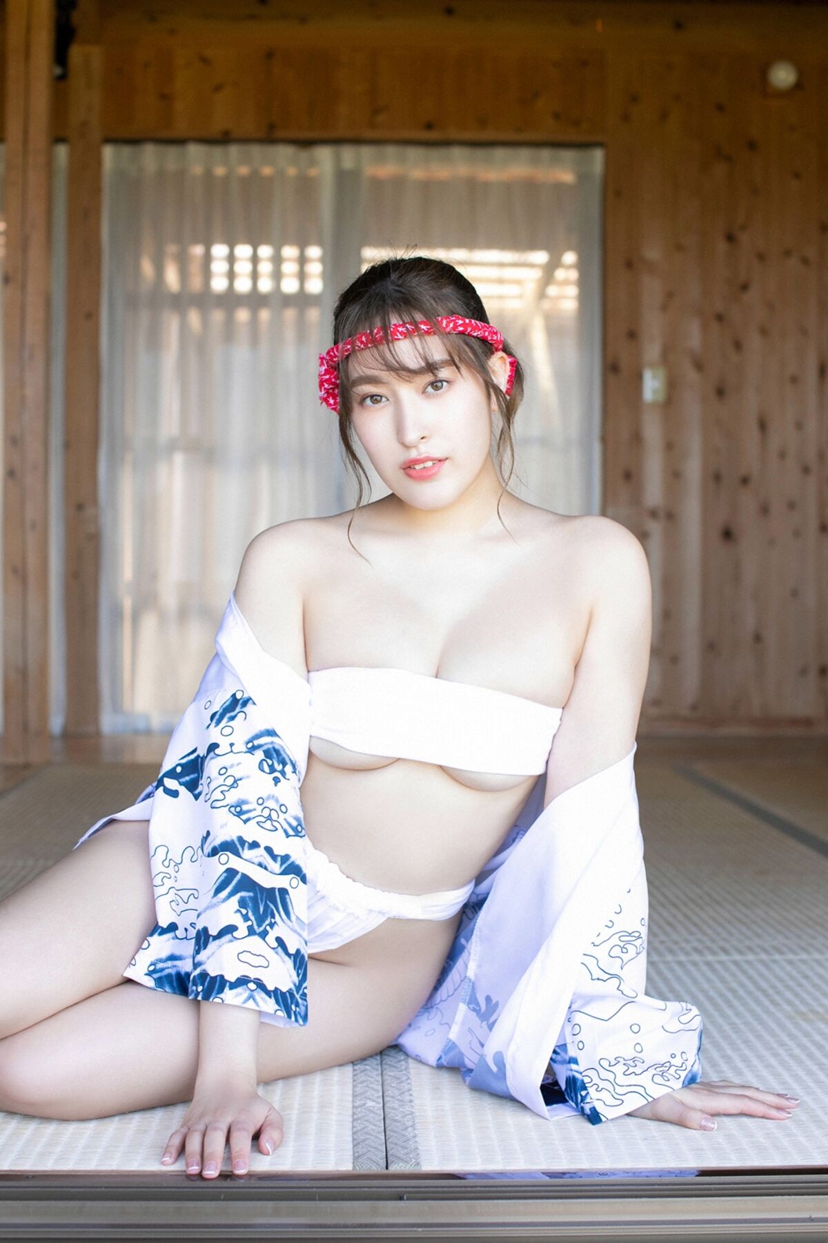 YS Web 2021 09 01 Vol 928 Rina Hirata 平田梨奈 元AKB48ひらりーの衝撃 泡風呂ショット 0031 5544648788.jpg