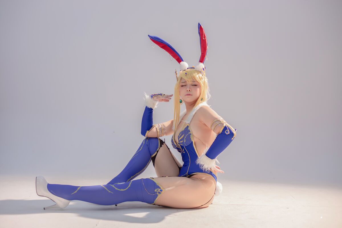 Coser@Rithe Bunny Lancer Artoria 0035 2369436340.jpg