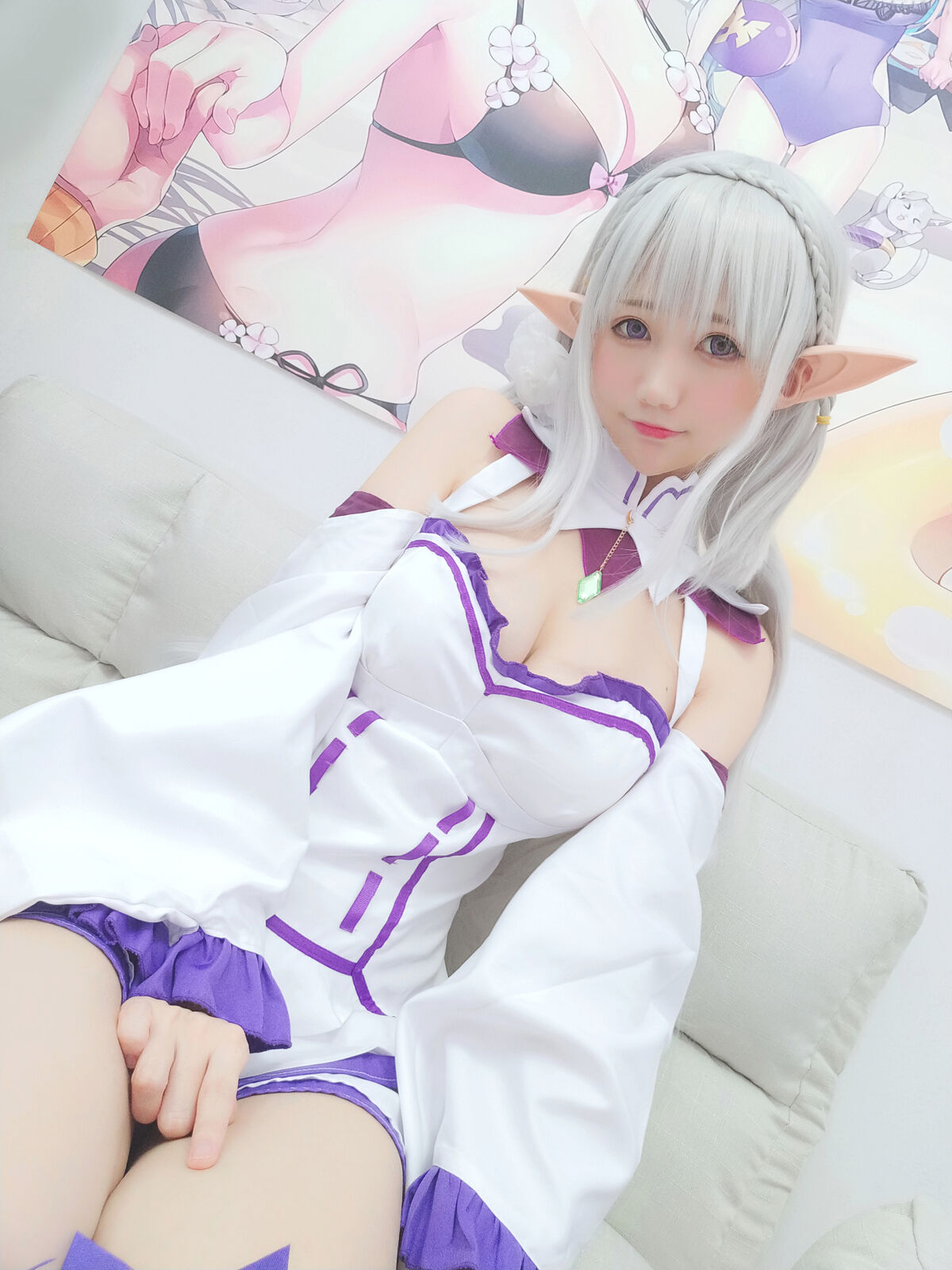 Coser@Nagisa魔物喵 NAGISA魔物喵自撮り05 エミリア 動画入り 0028 4016677924.jpg