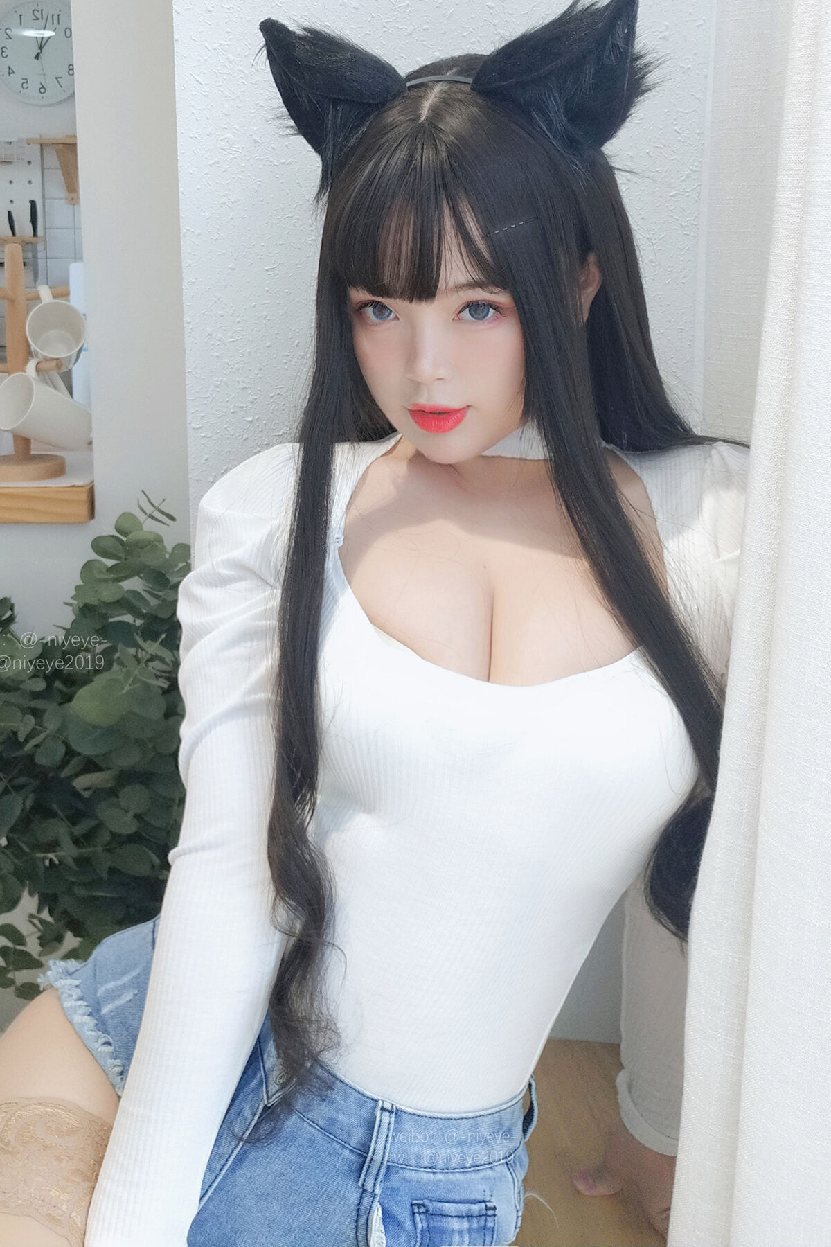 Coser@白烨 – 犬系姐姐