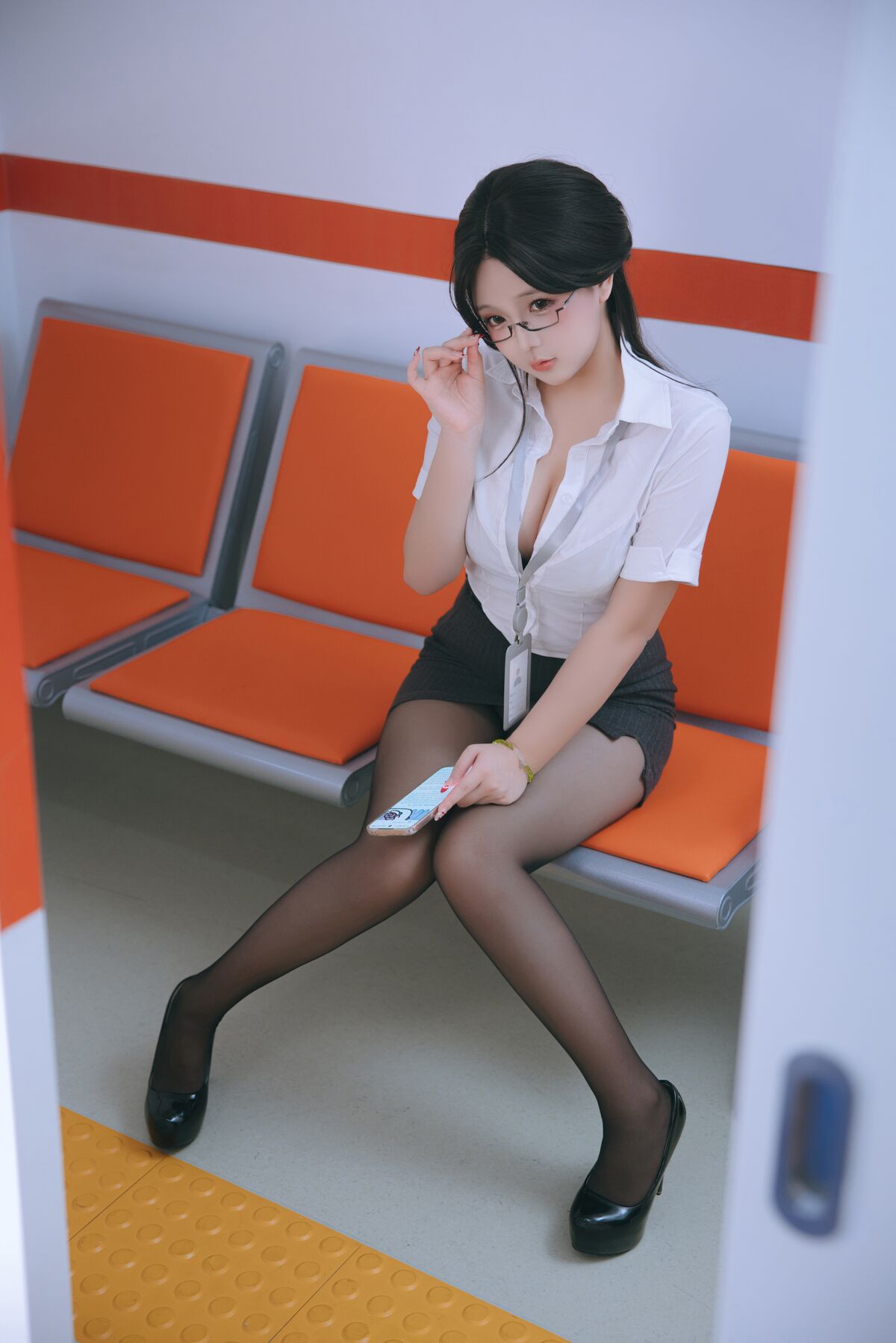 Coser@日奈娇 地铁OL Part4 0013 5171081625.jpg