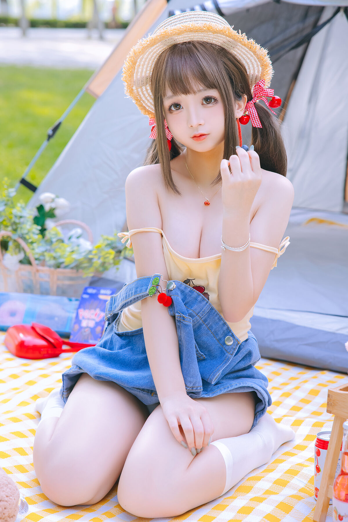 Coser@日奈娇 – 野餐日 Part1