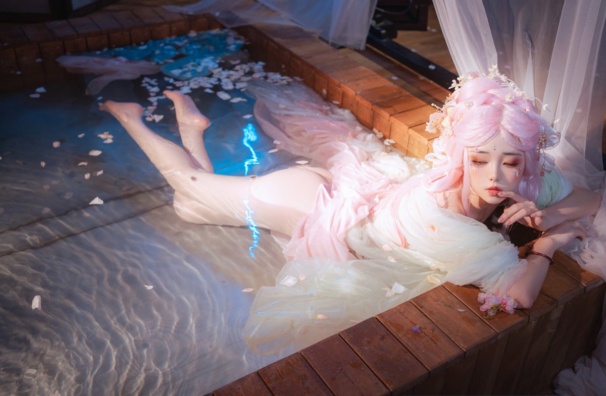 Coser@爆机少女喵小吉 Nekokoyoshi 临江仙 0031 3668063077.jpg