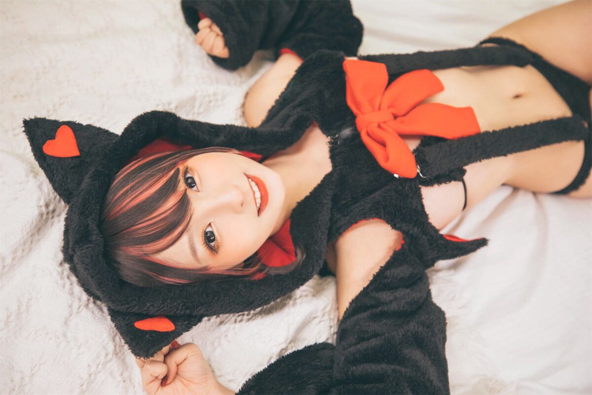 Coser@神楽坂真冬 Vol 077 绝对企画 白黑の猫 Part3 0038 6191285405.jpg