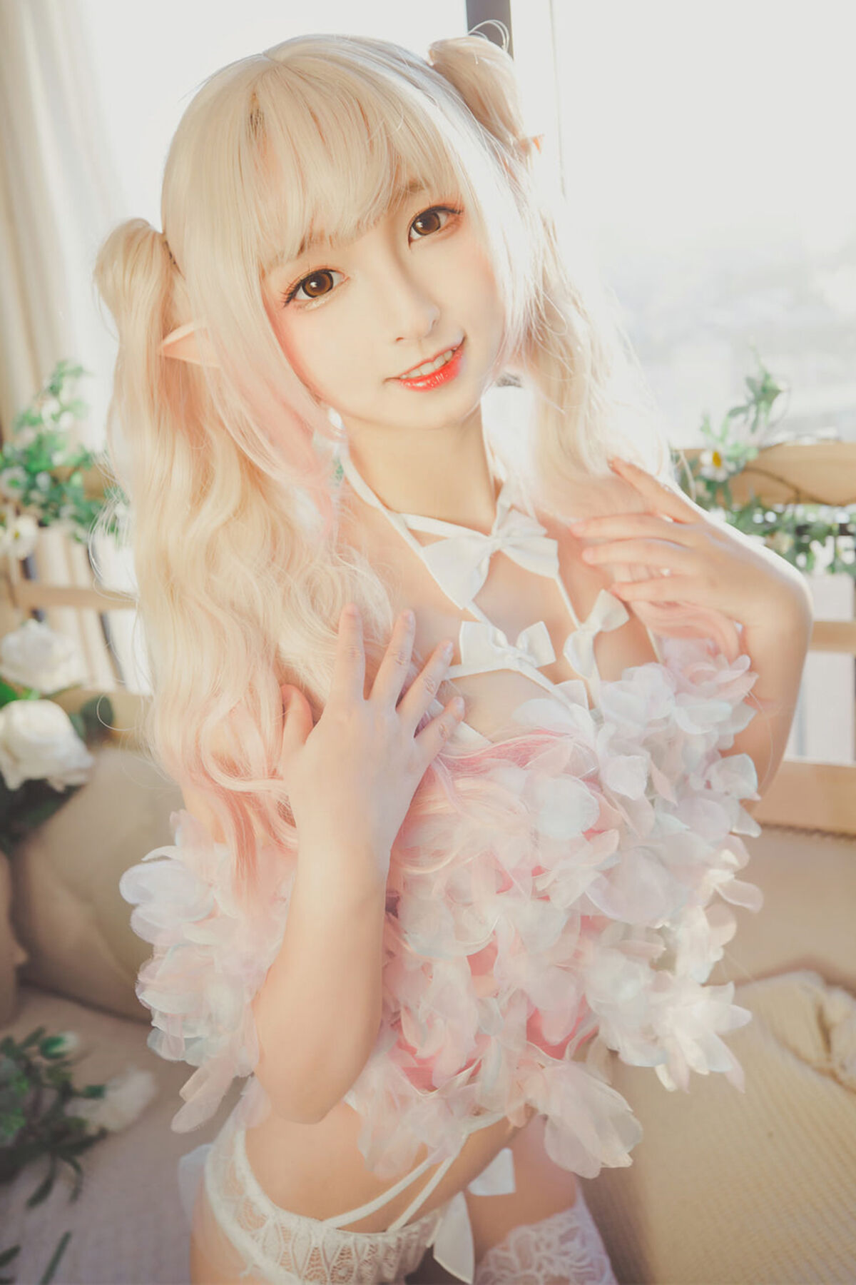 Coser@神楽坂真冬 Vol.082 绝对企画-黑白丝 柔らかい永遠 Part1