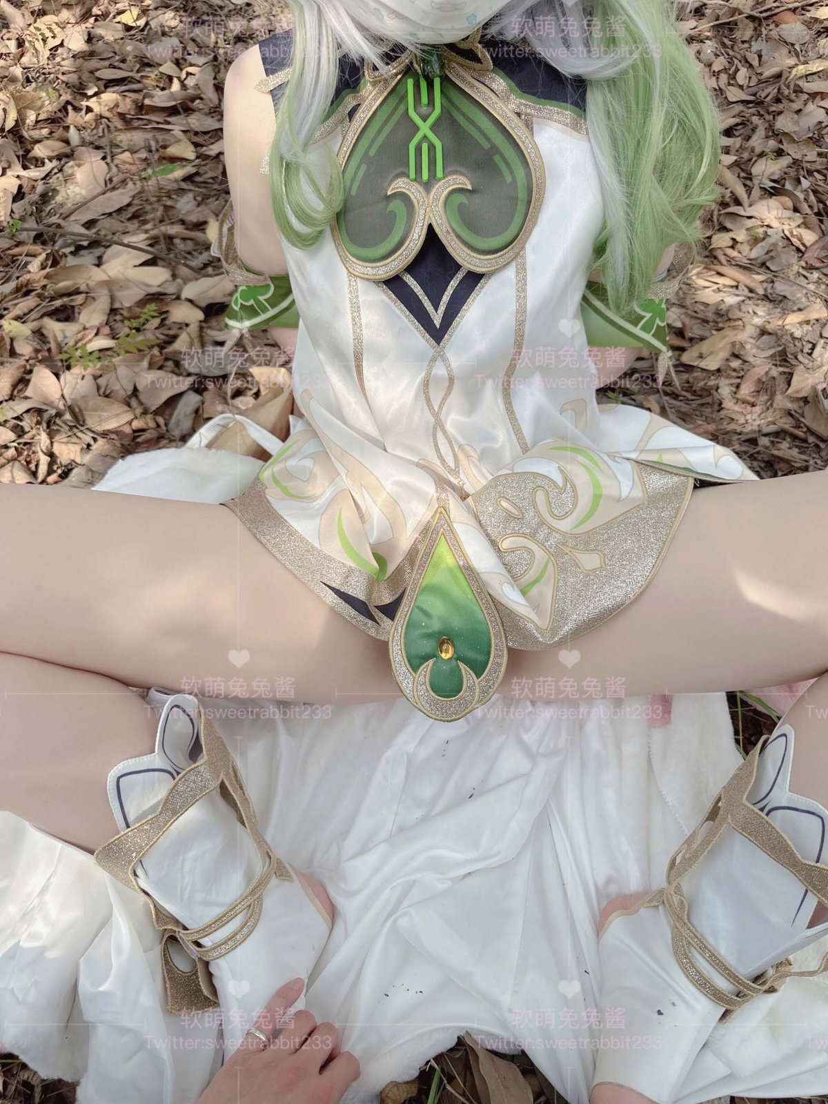 Coser@软萌兔兔酱 COS草神纳西妲 水晶棒玩弄娇嫩菊花小骚穴 水嫩一线天白虎嫩B 0022 6663908523.jpg