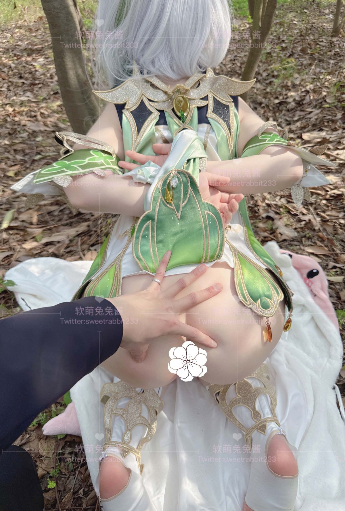 Coser@软萌兔兔酱 COS草神纳西妲 水晶棒玩弄娇嫩菊花小骚穴 水嫩一线天白虎嫩B 0034 1502766601.jpg