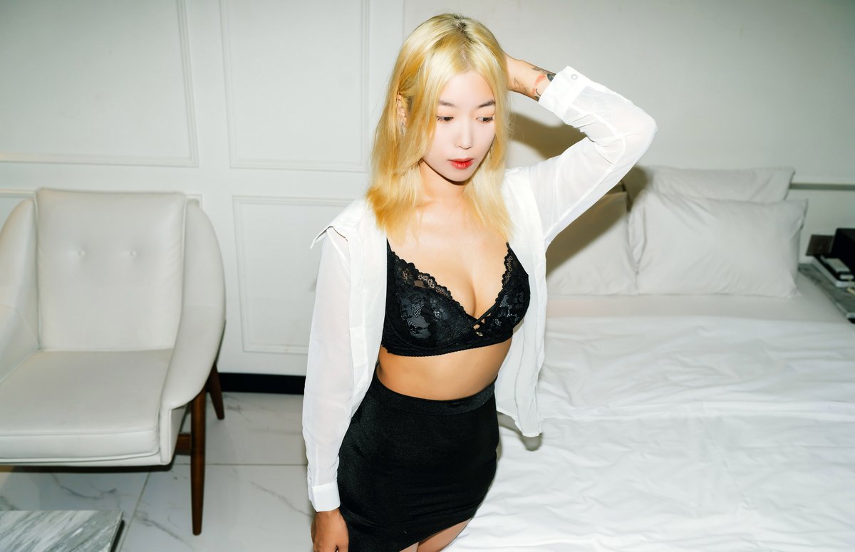 Moon Night Snap Seol Ah Hot Debut Part1 0011 1041498269.jpg