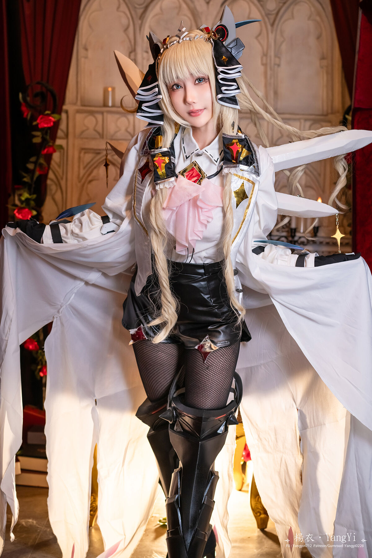 Coser@楊衣Yangyi – Crown